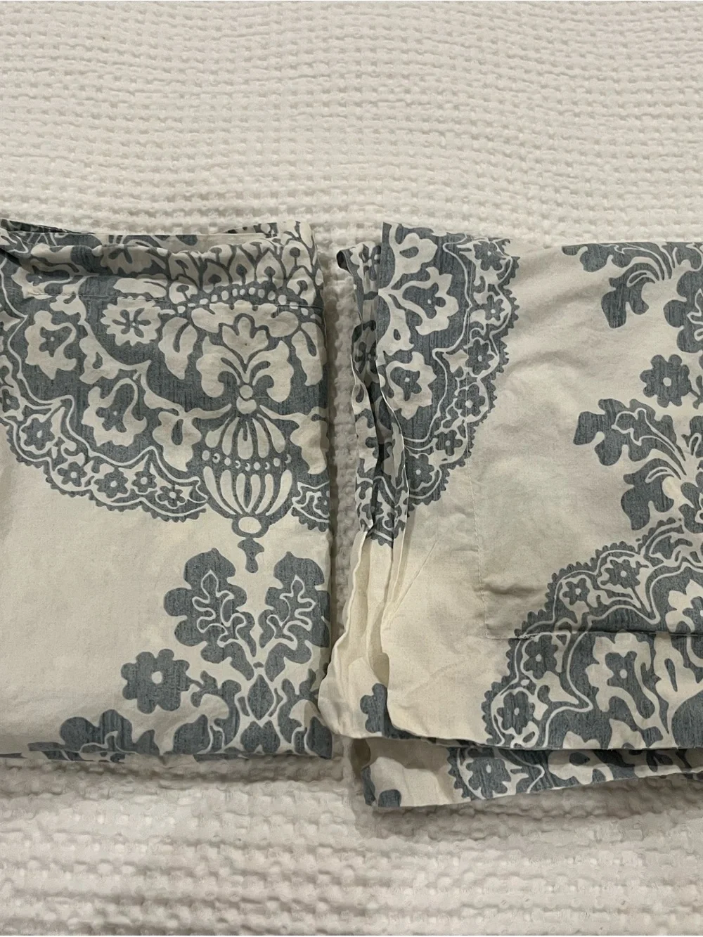 Pottery Barn Medallion King Pillow Shams